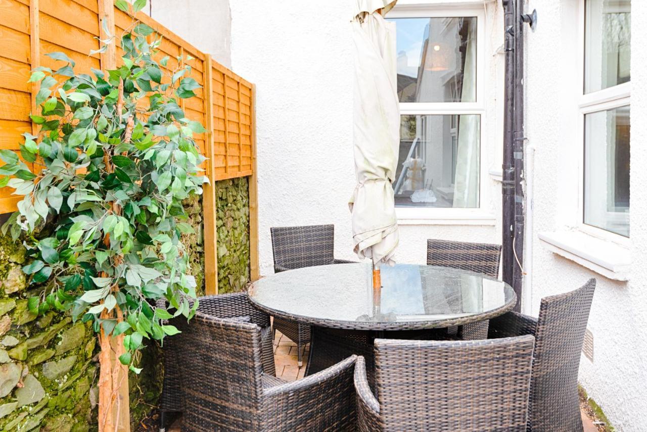 Willows-Cardiff Guest House Dış mekan fotoğraf
